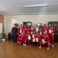 Showing solidarity with Ukrainian athletes