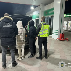 Couple arrested for smuggling recruits