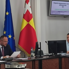 Луцька міська рада - дострокова припинила повноваження мера та секретаря: рішення після обшуків НАБУ