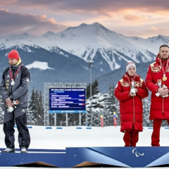 German Paralympians turn away from Russian anthem