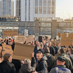 Students and professors rallying outside the university