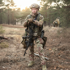 Soldiers at the front of the Ukrainian army