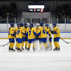 Українська жіноча збірна з хокею