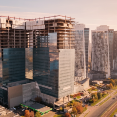 Не завершений хмарочос Sky Towers у Києві