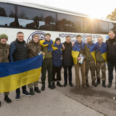 Освобожденные из плена украинцы, в том числе защитники Мариуполя