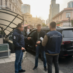 Адвокат и сообщники в преступлении