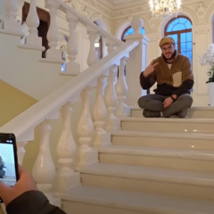 Foreign journalists in ruined Mariupol theater