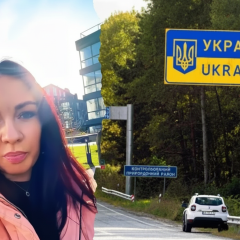 Женщина с телефоном, будьте осторожны с мошенниками