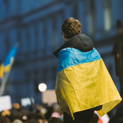 Філософ вимагає відповіді про оптимізм та ненависть