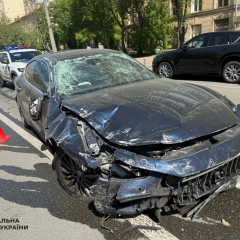 Автомобільна аварія в Києві за участю Maserati