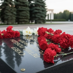 Памятник прошлому: сквер в Мариуполе