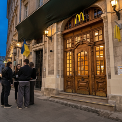 Шум от McDonald's на площади Рынок