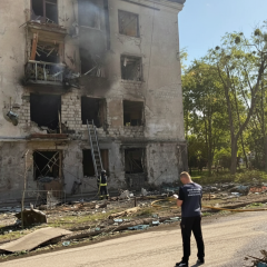 Damaged houses in Kramatorsk: six wounded people