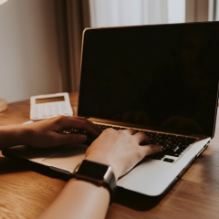 Salary statistics of banking employees in Ukraine