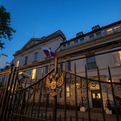Britain acknowledges easing sanctions against Russia