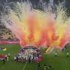 Dynamo football team with the cup