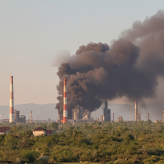 Дрони над руйнами Сизранського НПЗ