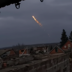 Боец из бригады Хыжак сбивает российский дрон Молния с зажигательным материалом
