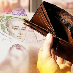 Пенсіонери отримують підвищені виплати у червні