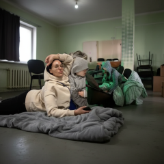 Зірки у укриттях: нічний удар по Києву