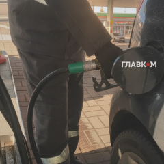 Ціни на пальне в Україні: бензин А-95 майже 77 гривень