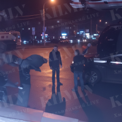Дівчина вистрибнула з 16-го поверху