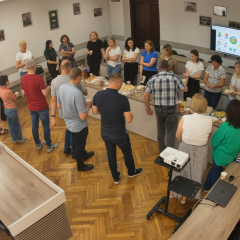 Мер Кам'янки-Бузької взяв відповідальність за бенкет
