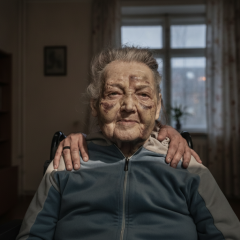 89-летняя киевлянка выжила ракетный удар