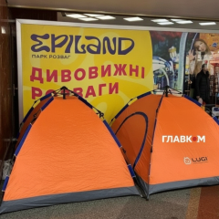 Заборонено використовувати намети у метро