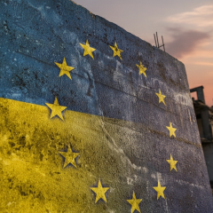 European Union logo and Ukrainian flag