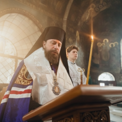Святиня Києво-Печерської лаври під атакою