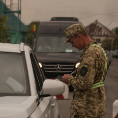 Автобус остановлен на границе с Польшей