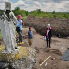 Mass grave of 1944 victims