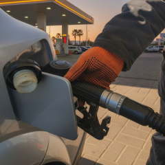 Припинено продаж бензину в Севастополі
