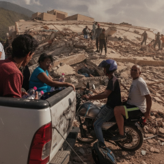Opposition banned from collecting aid in Venezuela