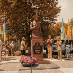Пам'ятник полковнику Армії УНР Болбочану