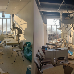 Mariupol hospital damaged by Russian attack
