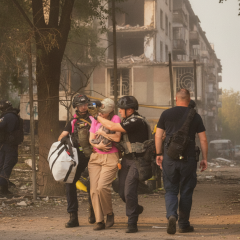 Жертви внаслідок обстрілів в Запоріжжі та Києві