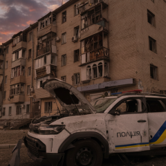 Пострадавший полицейский во время реанимации