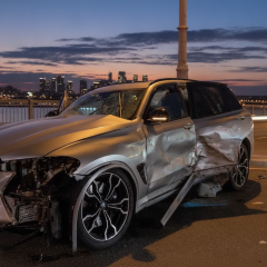 Происшествие на мосту Патона: BMW и троллейбус
