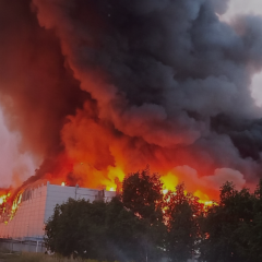 Росія напала на склади VARUS та супермаркет у Чернігові