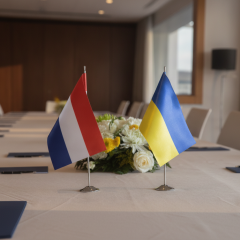 Україна просить Нідерланди про фінансування ППО та дронів