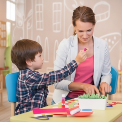 Basic social assistance will be determined by the average monthly income of the family with the addition of assistance to nurseries