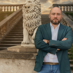 Vadim Stolar did not provide 300 million collateral