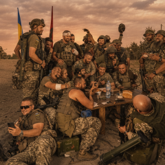 Image of modern soldiers on textbook for 8th grade