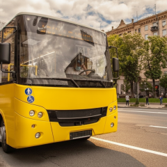Рух на мостах у Києві під час тривоги