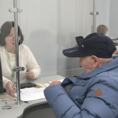 Пенсионеры за границей без пенсий