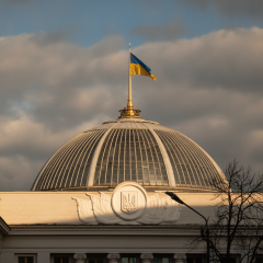 Депутати закликали Кабмін скасувати зміни до правил бронювання працівників