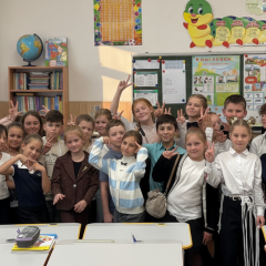 Fourth graders learn time planning at school