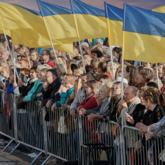 Graphical representation of demographic trends in Ukraine